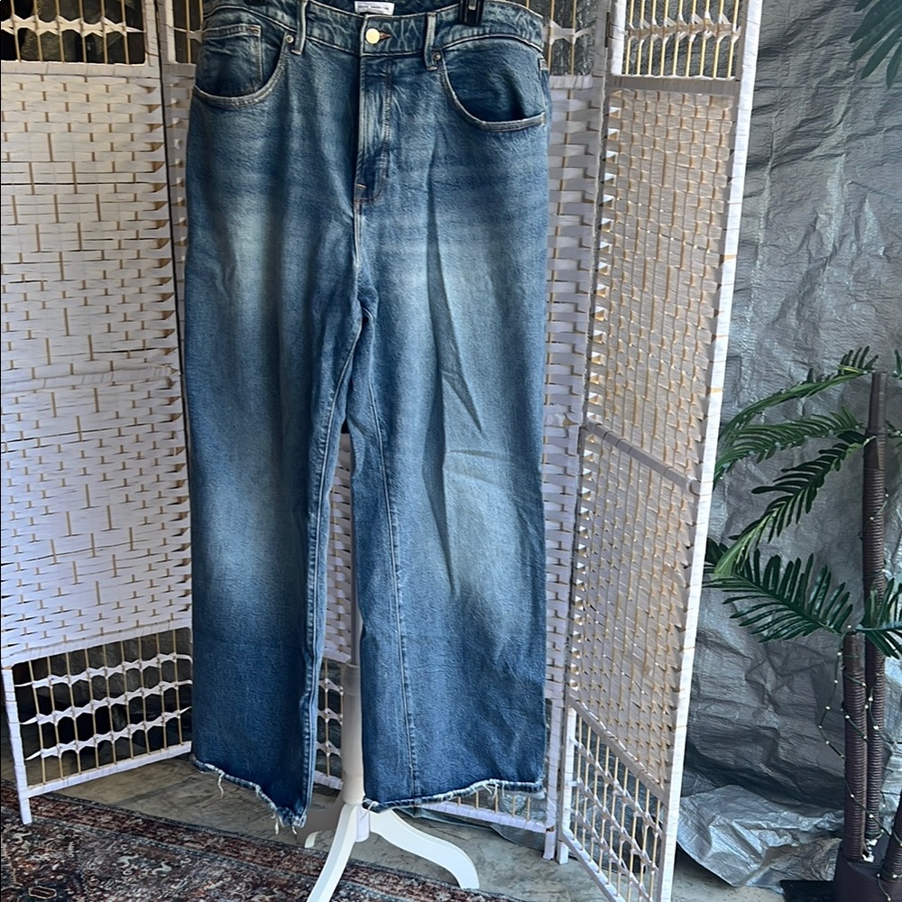 Stylish Blue Denim Jeans. NWOT never wore them